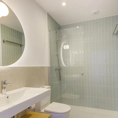 Calm كوستا كالما