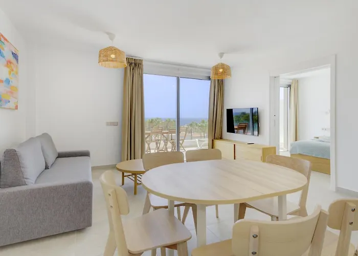 アパートホテル Calm